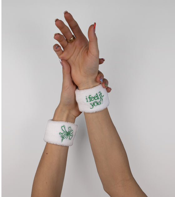 Women's unique and cool  flower printed tennis wristbands to stand out